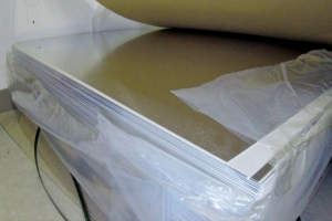Aluminyumlar plaka halinde fabrikaya gelir